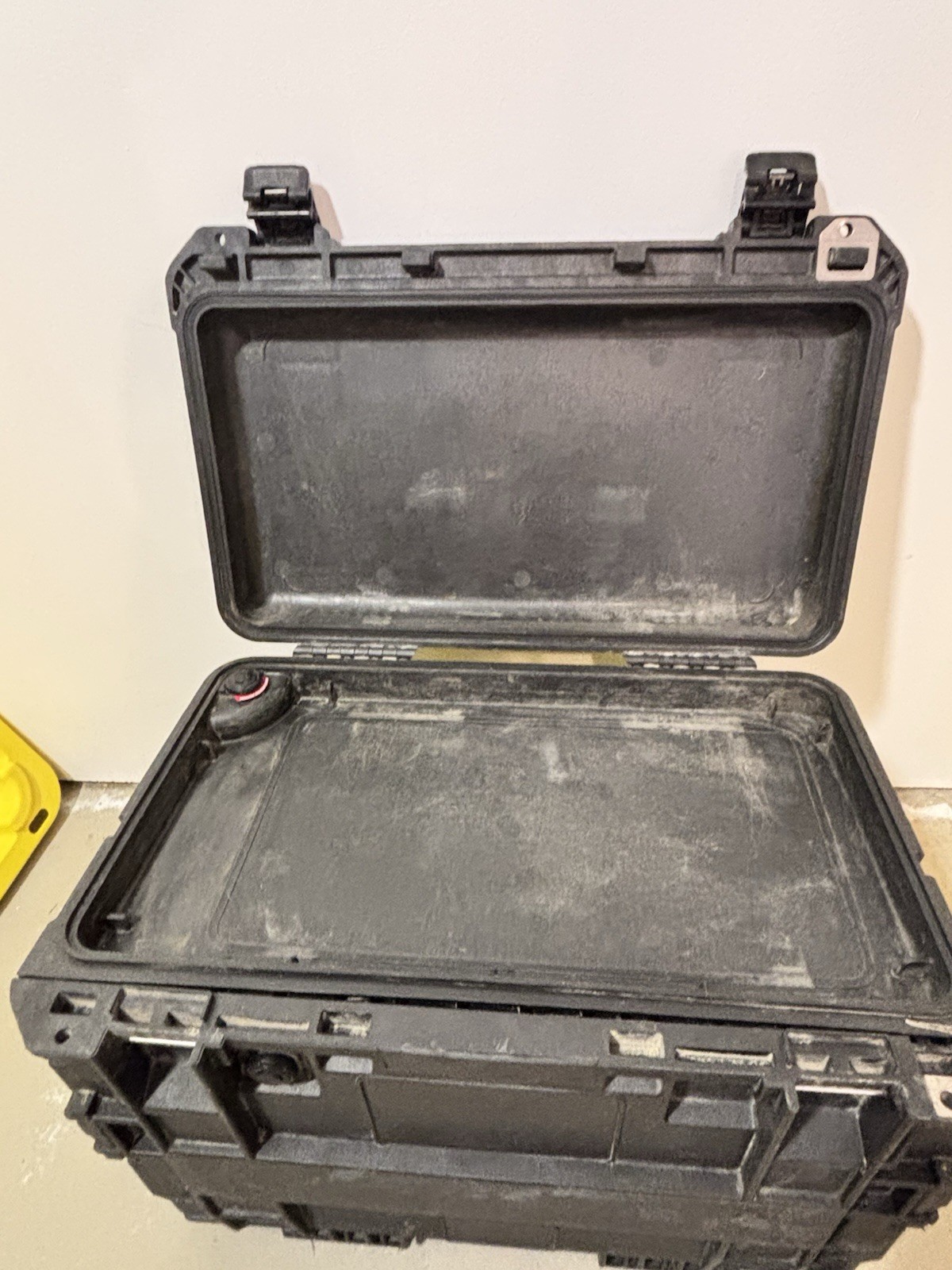 *ATTENTION MECHANICS* Pelican 0450 Tool Box 6 Drawer+ Top Tray, Great Condition