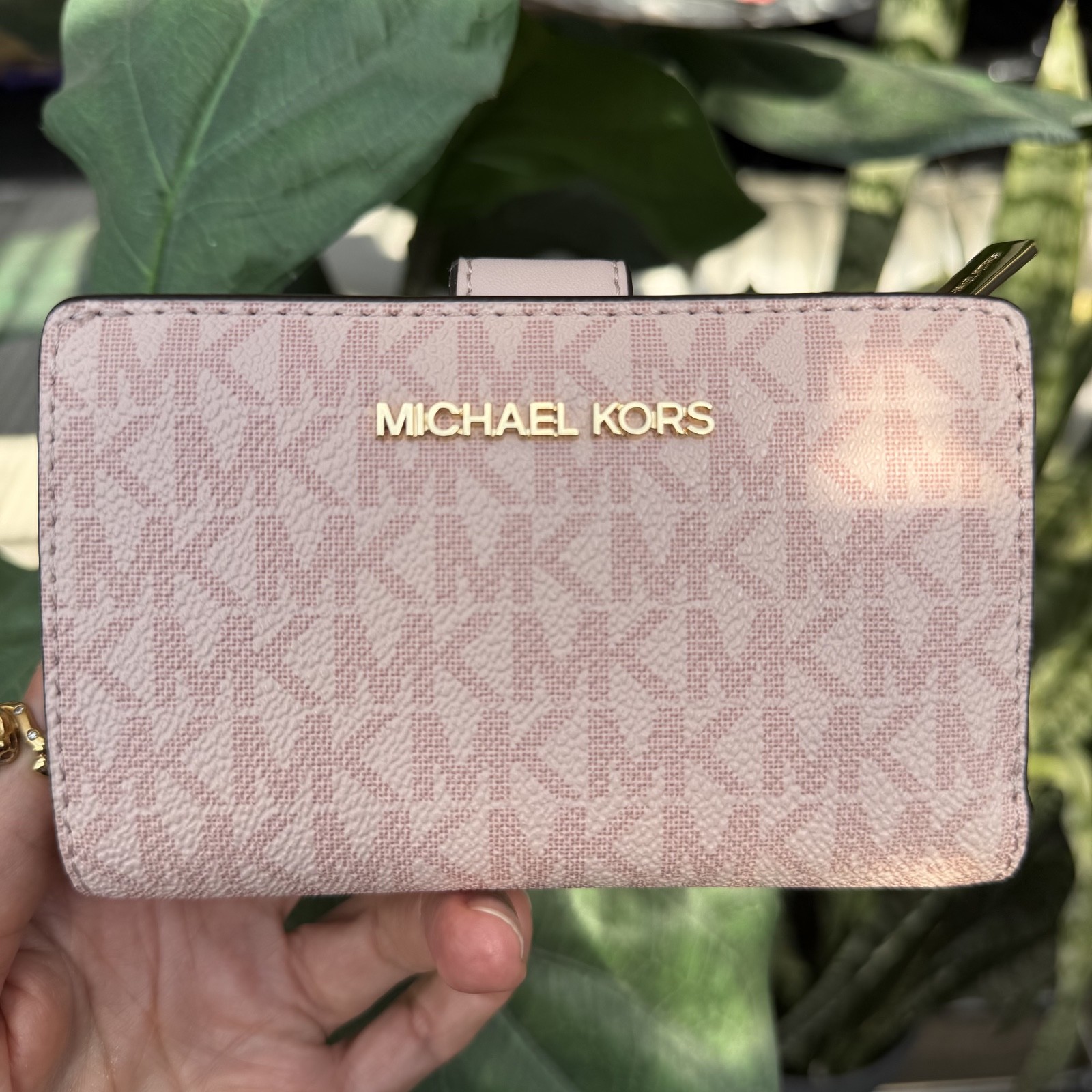 Michael Kors Jet Set Travel MD Bifold Zip Coin Credit Card Wallet Powder Blush