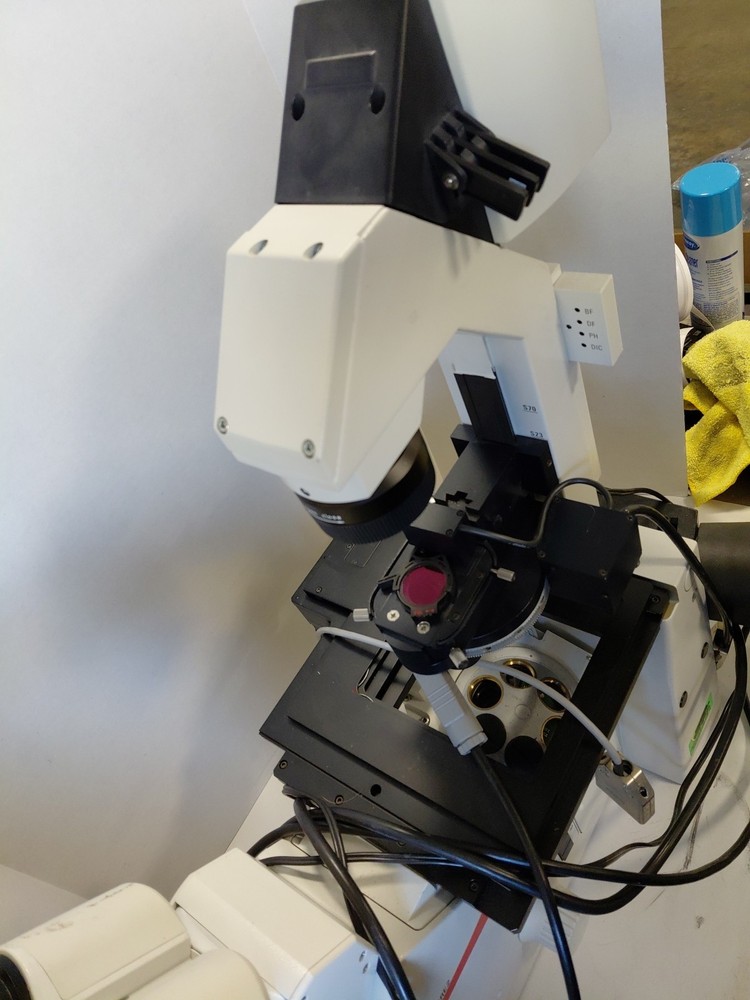 Leica Inverted Microscope DMIRE2 For Parts Untested