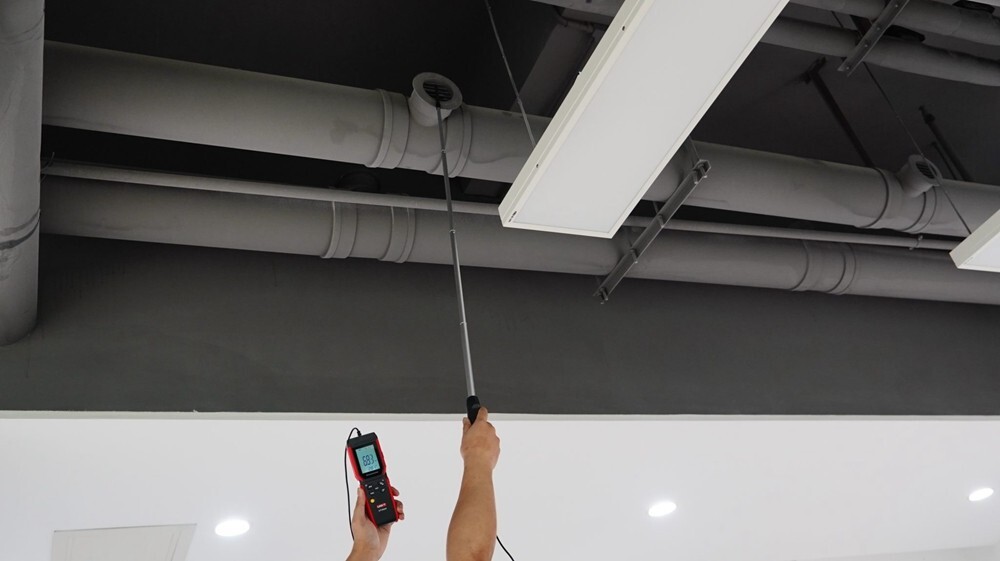 UNI-T UT362H hot wire anemometer sensor wind heat meter light flow temperature