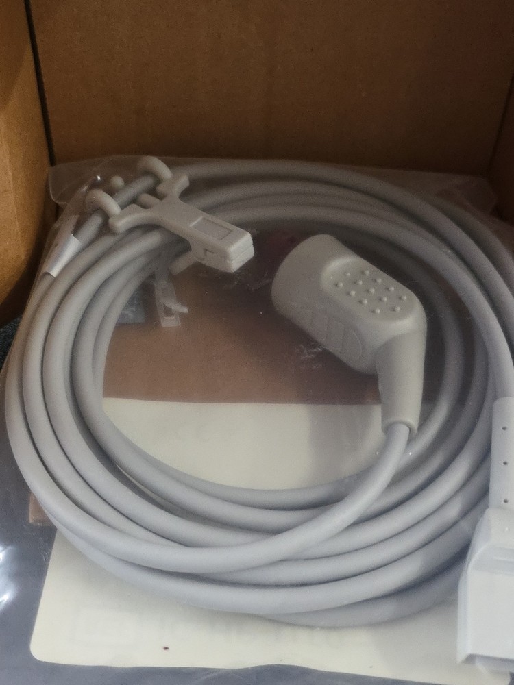 Cables&Sensors Invasive B Adaptor Cable Philips Compatible IC-HP-UT0