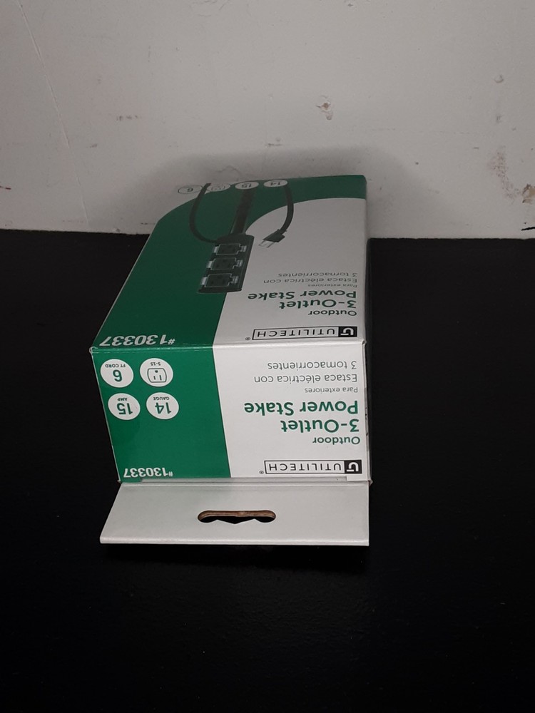 Utilitech Outdoor 3-Outlet Power Stake
