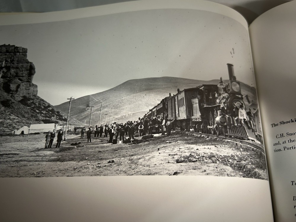 Train book: Makin' Tracks