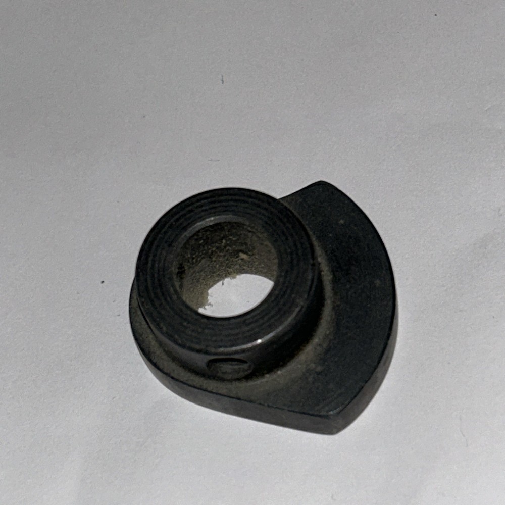981053 Cam, Center