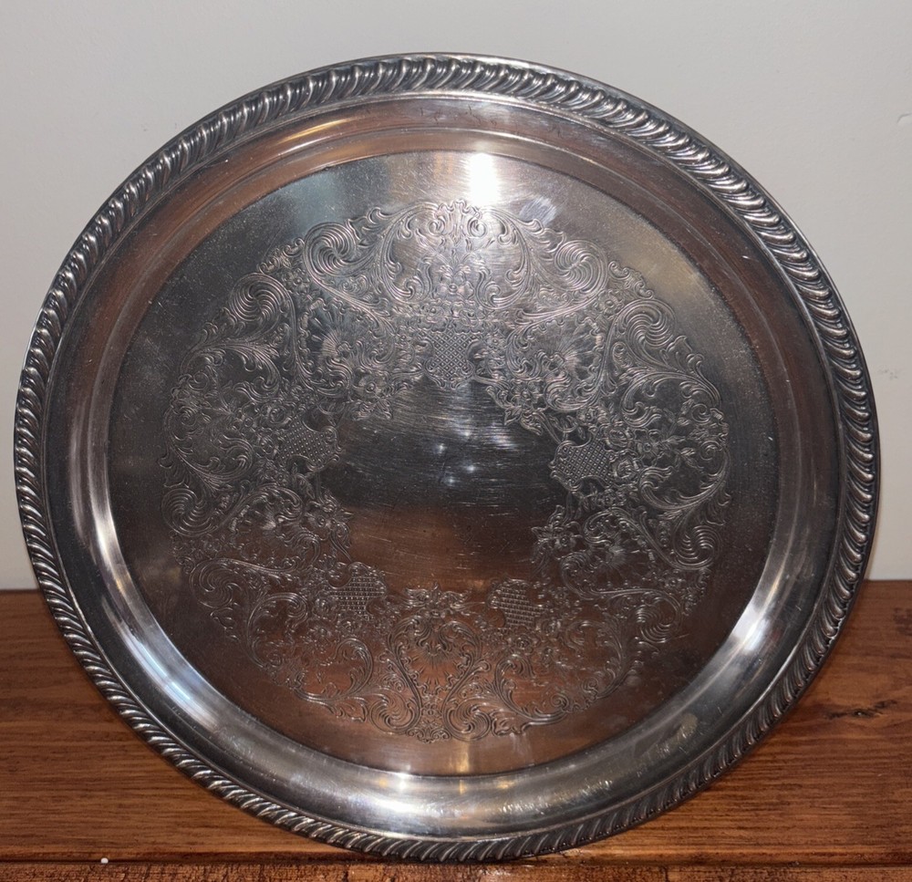 Wm Rogers 161 Silverplate Round Tray