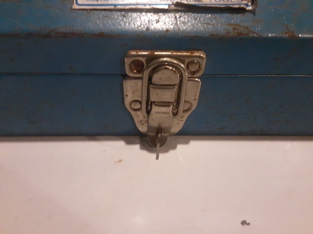 Kraeuter Tool Box