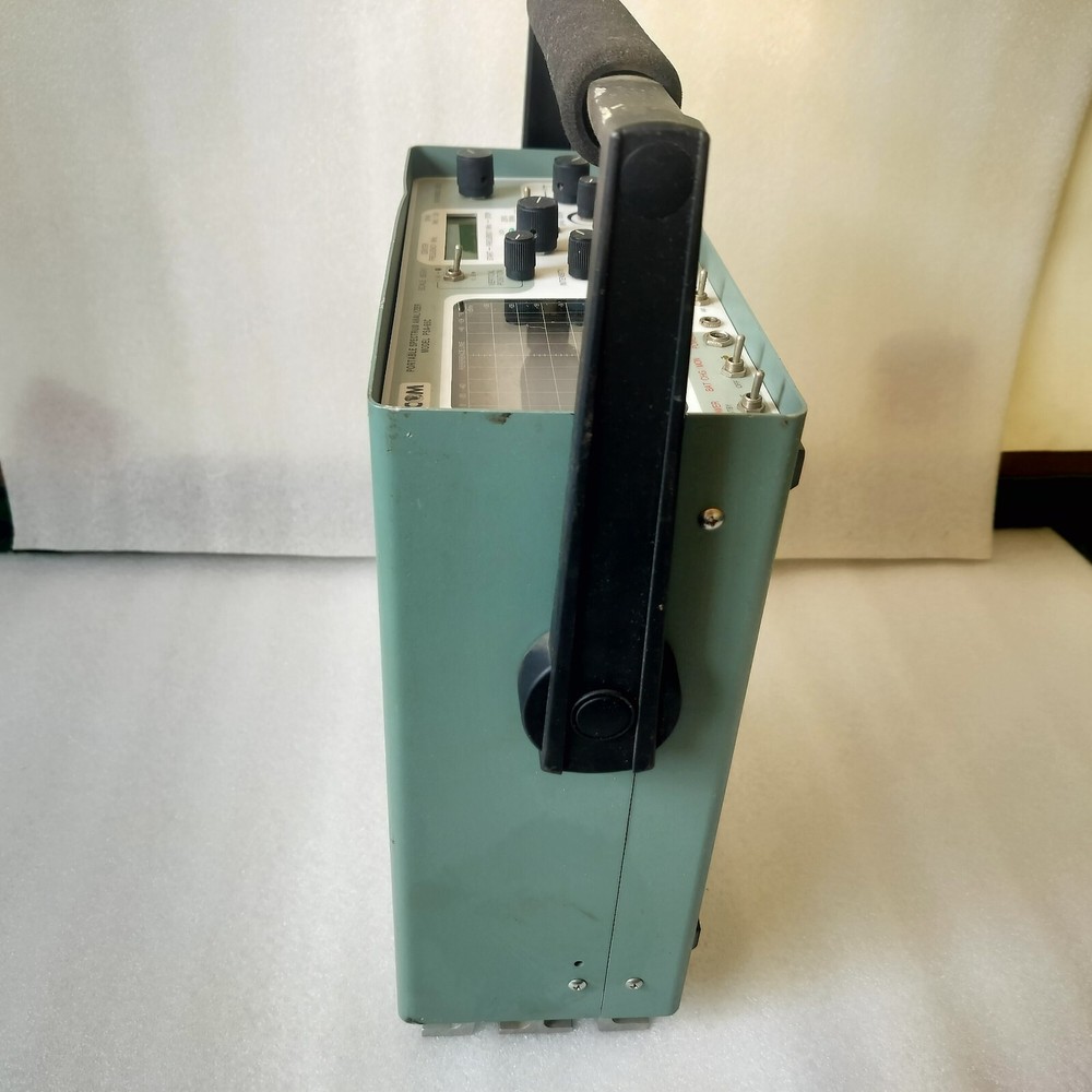 AVCOM PORTABLE SPECTRUM ANALYZER(MODEL PSA-65C)