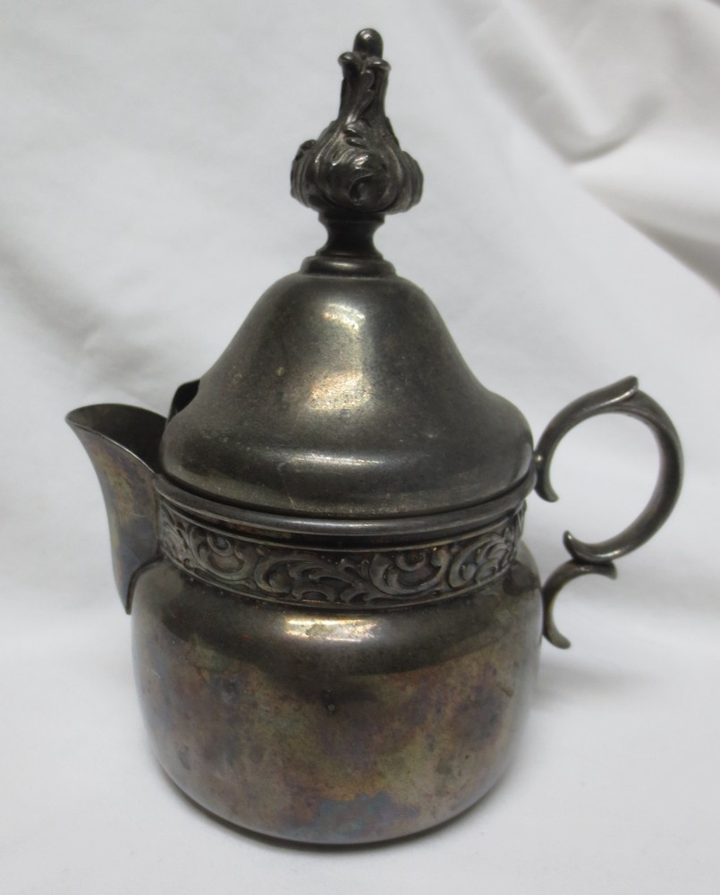 Vtg Silverplate Creamer with unique lid Unbranded
