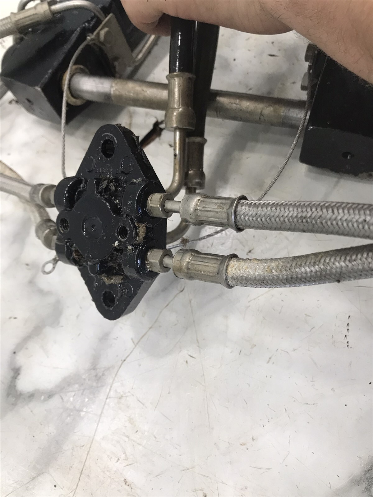 Mercury marine MerCruiser Alpha Bravo trim tilt lift hydraulic cylinders NO SALT