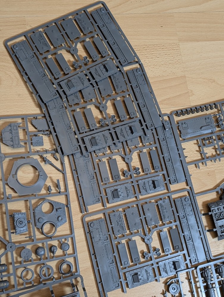 Warhammer 40k Baneblade Bits Sprues