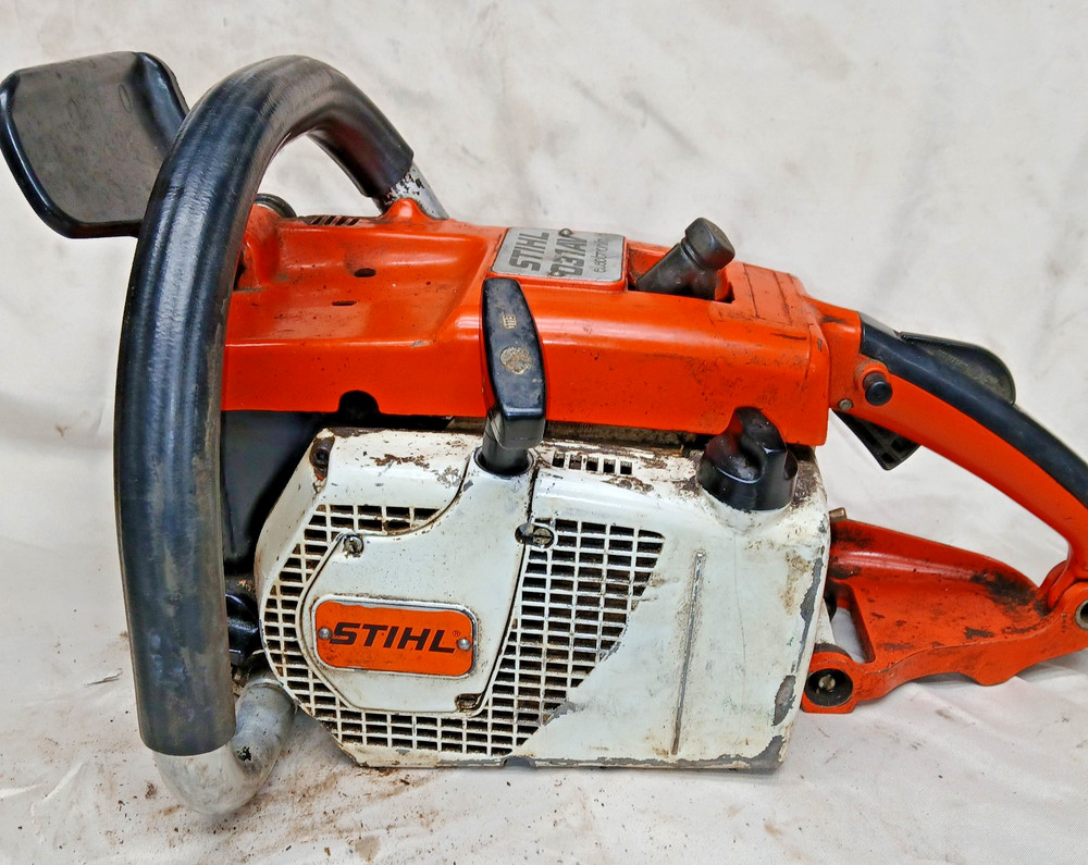 STIHL CHAINSAW, MODEL 031AV ELECTRONIC, PROJECT SAW, HAS SPARK & COMPRESSION