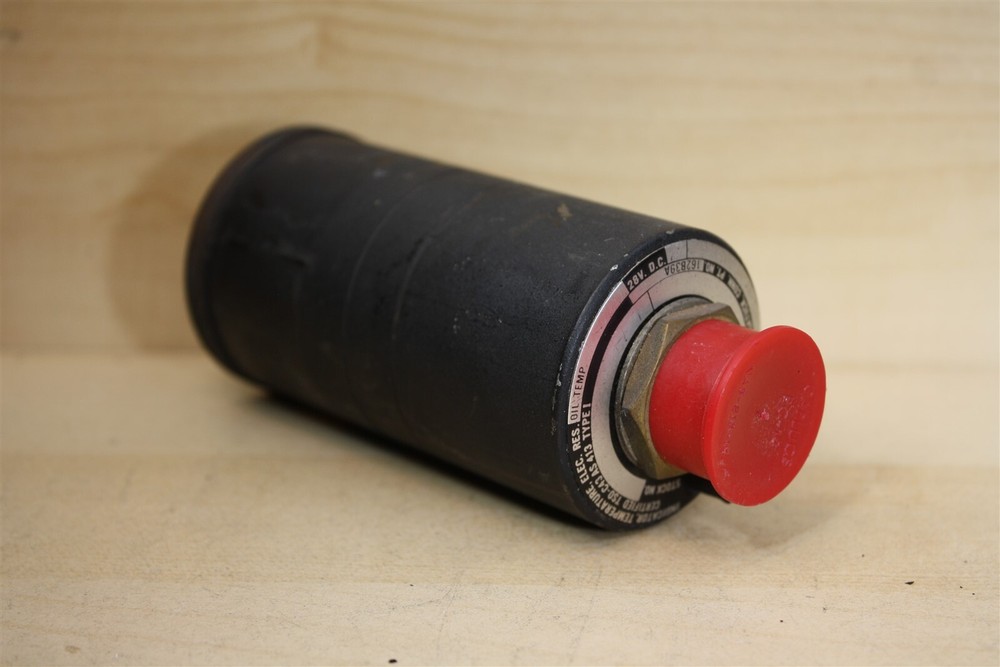 Lewis 162B39A Oil Temp Indicator