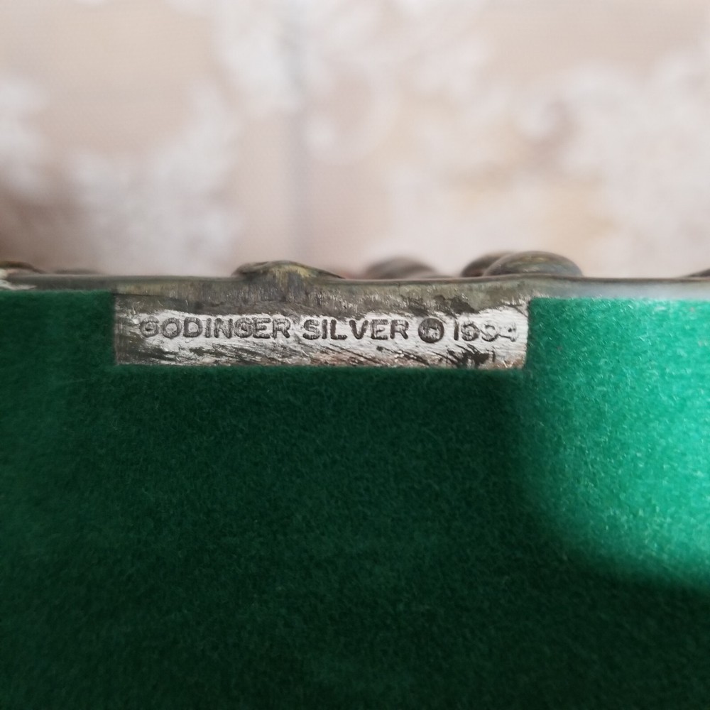 Godinger Letter Napkin Holder Silver Plated 1994 Grape & Leaf Design