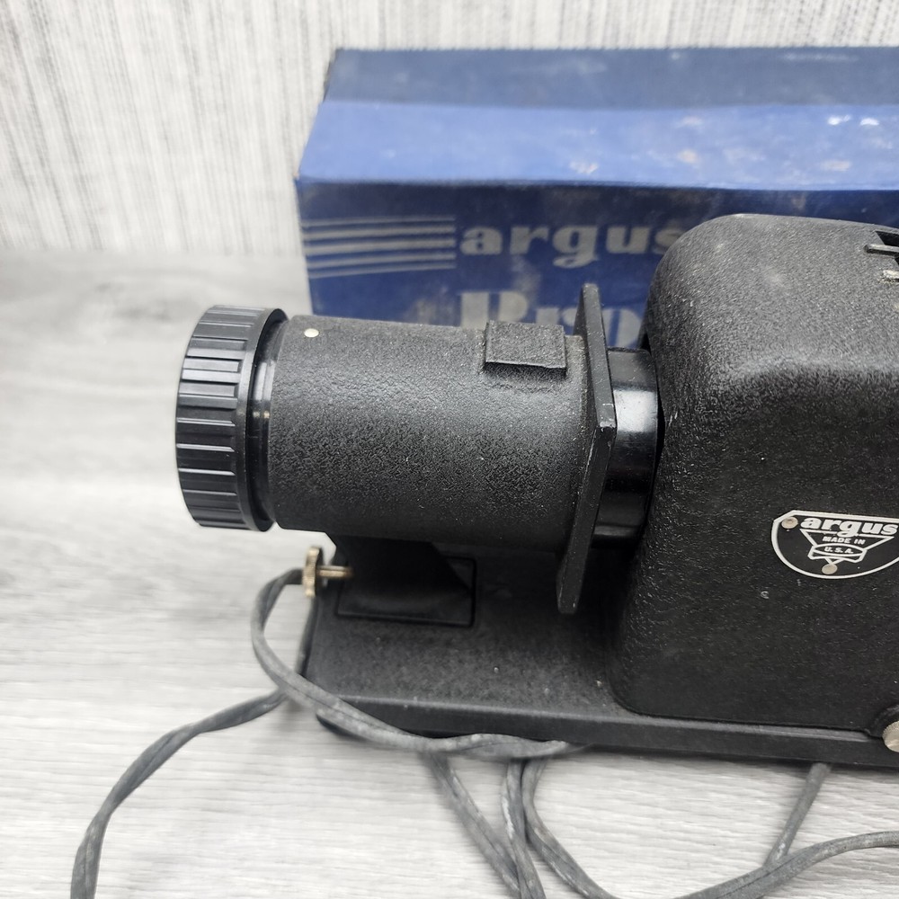 Vintage Argus 100 Watt Slide Projector