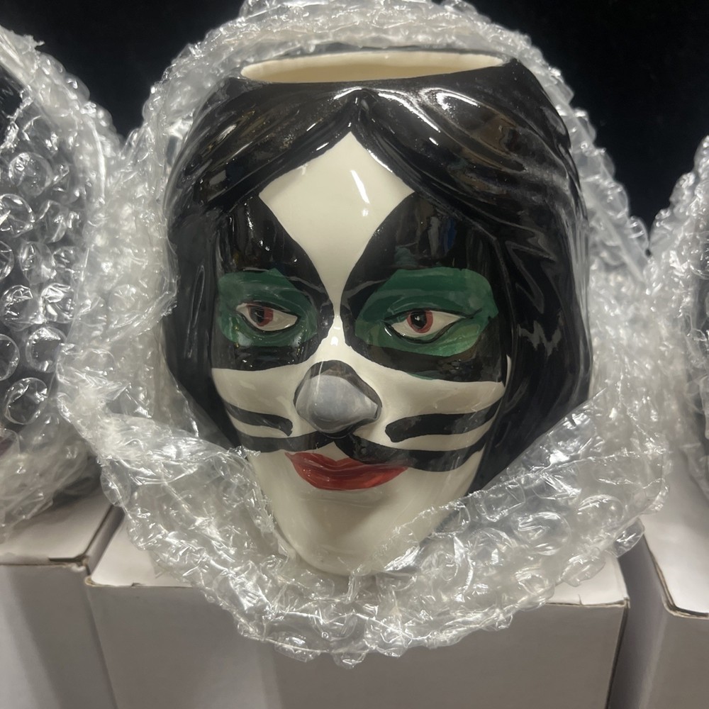 2015 Kiss Catalog Exclusive KISS 4 Mug Coffee Cup Set NIP