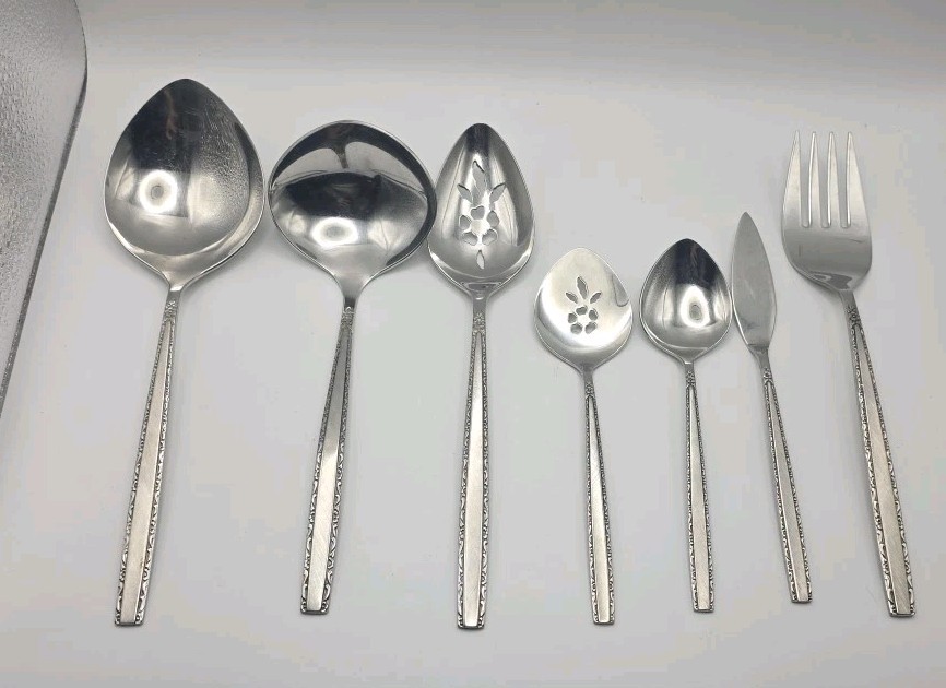 Oneida Community VIA ROMA Serving 7 pc Set