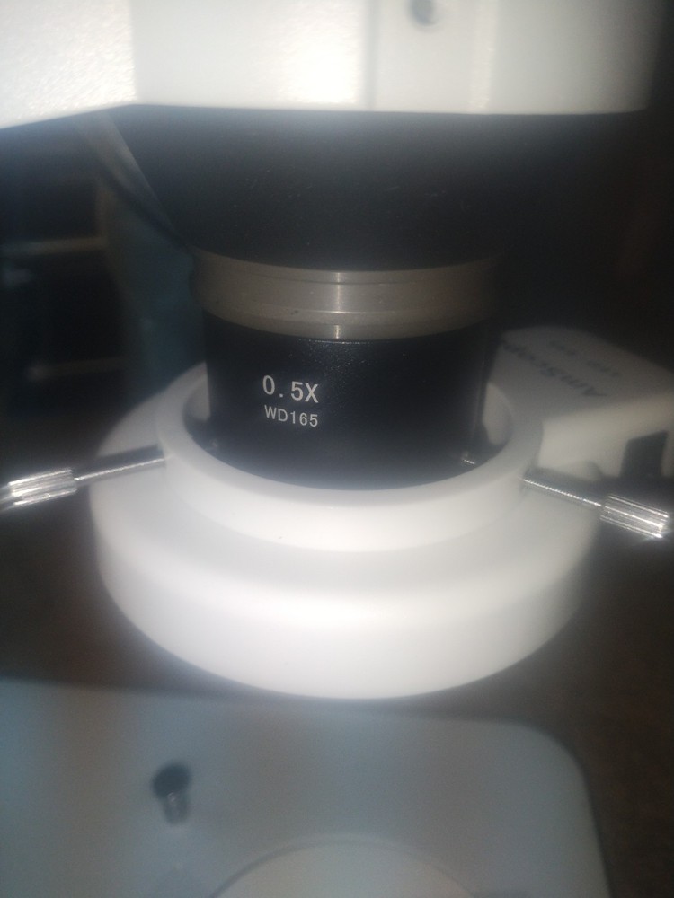 Amscope Microscope. With 10 X 20 Oculars. LED Ring light.