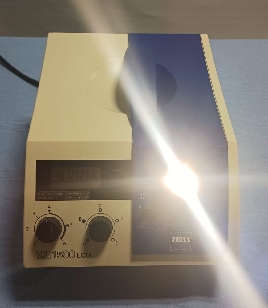 Zeiss Schott KL 1500 LCD Digital Compact Microscope Fiber Optic Light Source
