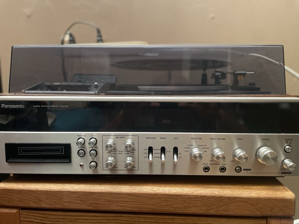 Panasonic RS-888S turntable