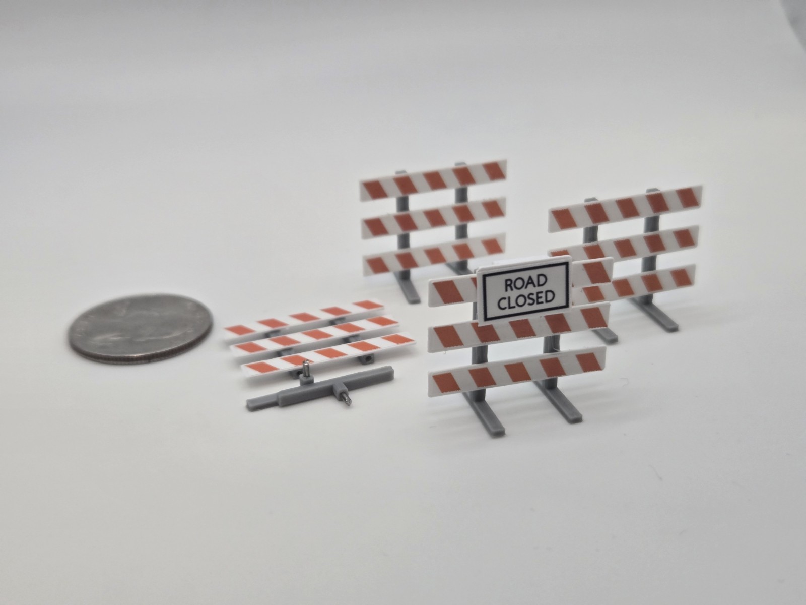1/87 Scale Type III Barricade *4 Pack* with Road Closed Sign