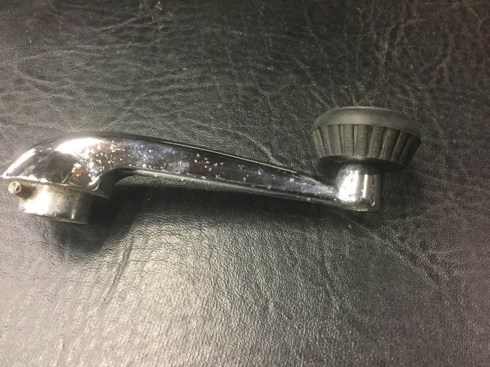 AirCooled Type 1 Replacement Window Crank Knobs & Caps 67 Only prt# VRD251