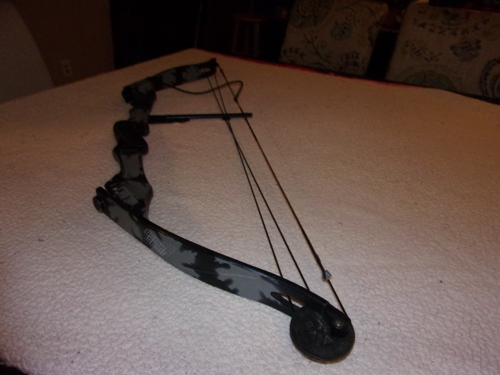 PSE Game Sport Compound Bow