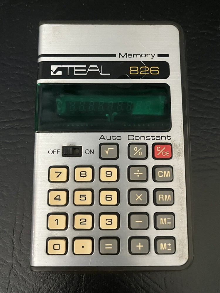 VTG TEAL 826 ELECTRONIC WORKING MATH STUDENT CALCULATOR