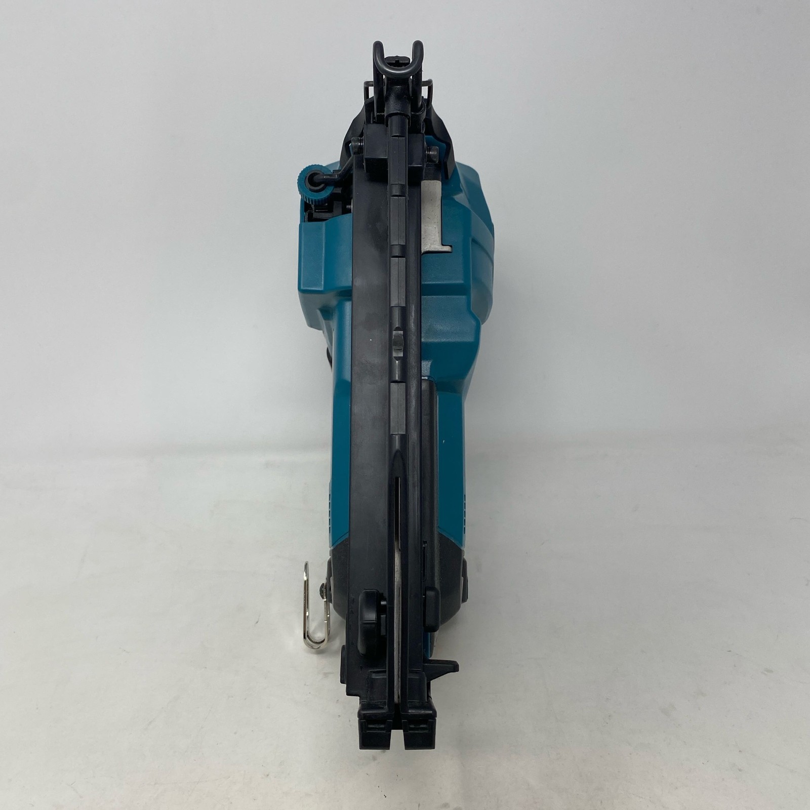 Makita 18V LXT 16Ga Straight Finish Nailer XNB02Z 2-1/2in Teal/Black