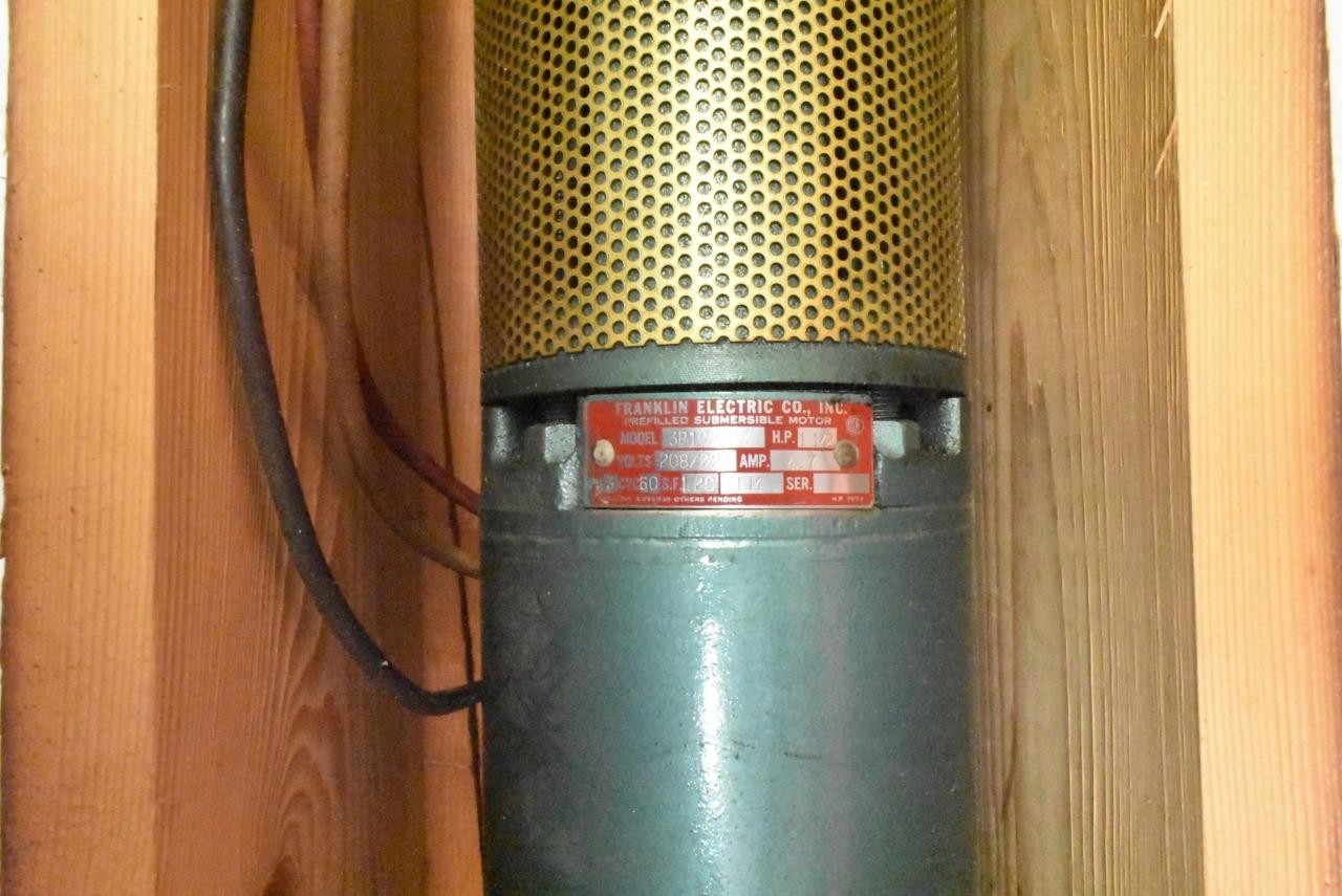 NOS Peerless Submersible 4" Well Pump 4SM150C 4SM-150-C 1-1/2 HP 3 PH