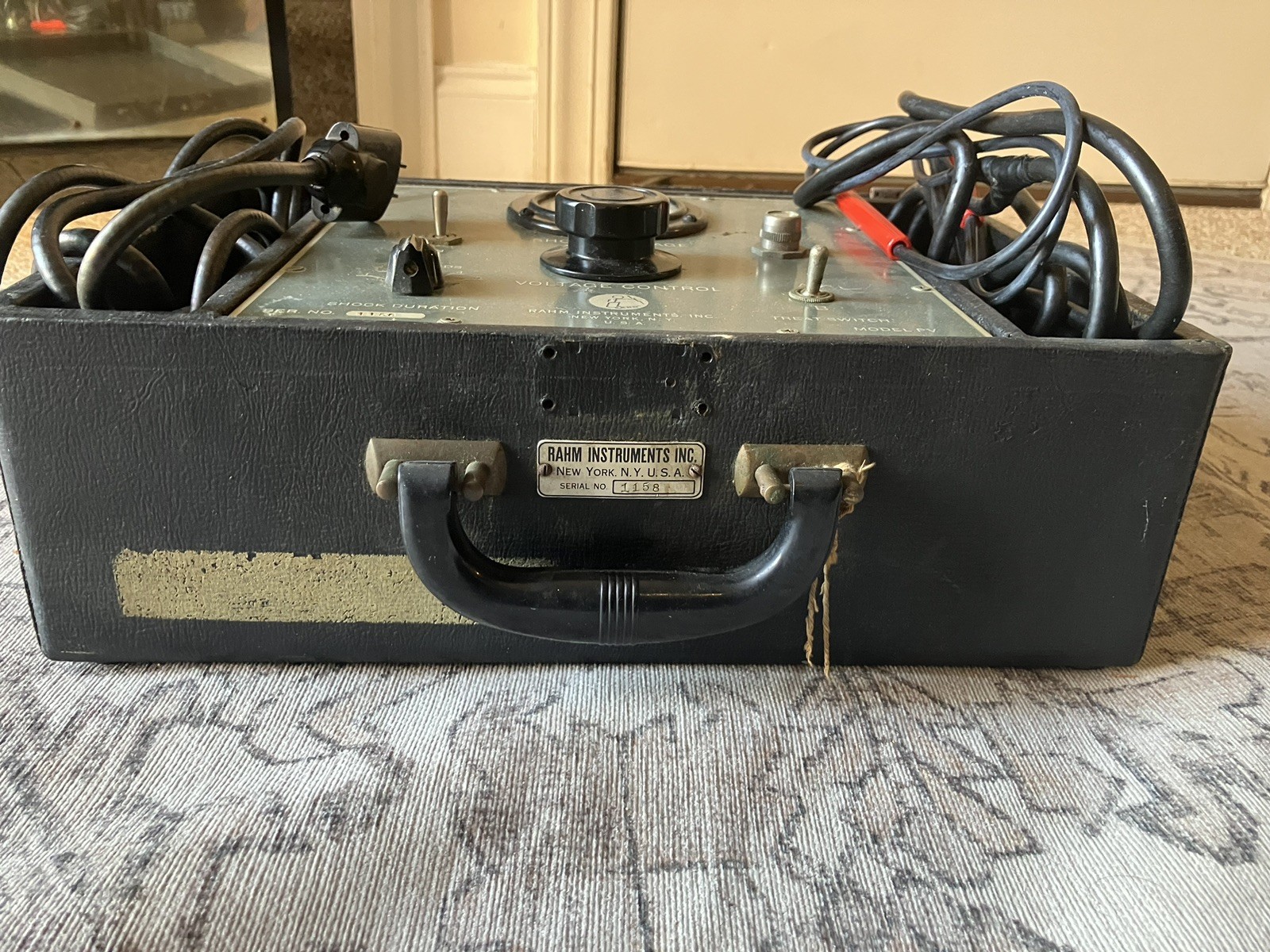 Vintage 1940s RAHM Electric Shock Therapy Machine - Quack Medicine NOT WORKING