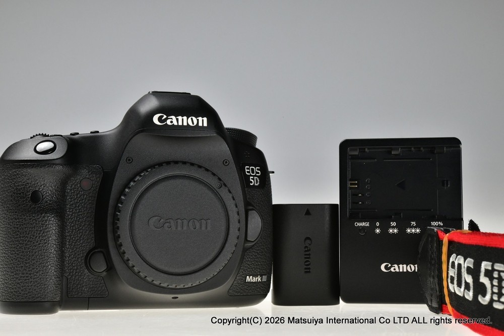 Canon EOS 5D Mark III 22.3MP Digital Body Camera