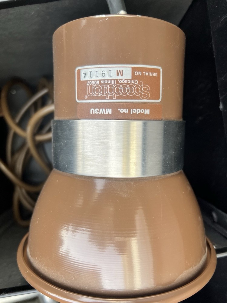 Speedotron D200 Brown-Line Electronic Flash System Package Case Excellent