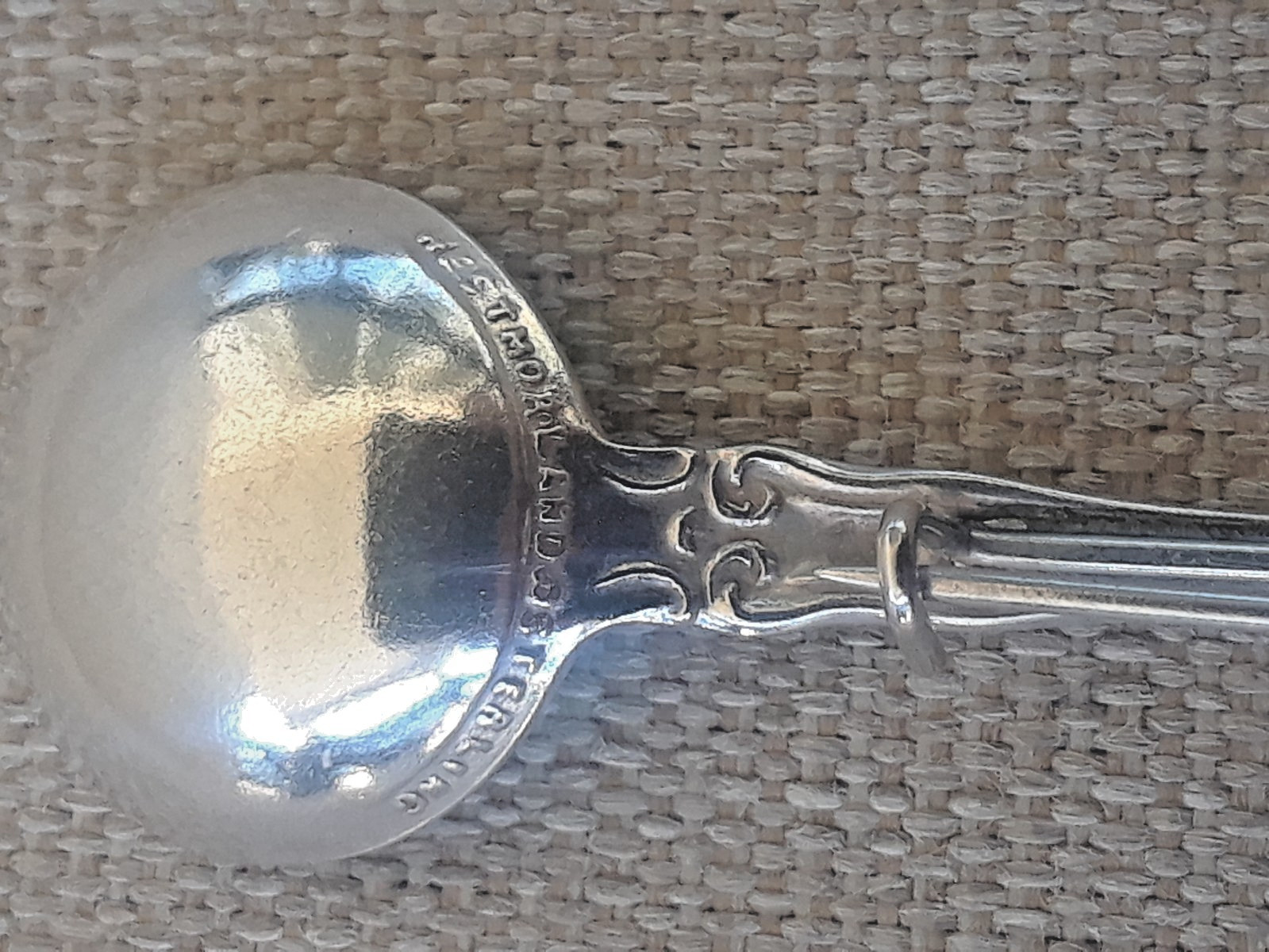 1940 WESTMORELAND George & Martha Washington Sterling Silver Salt Spoon Brooch