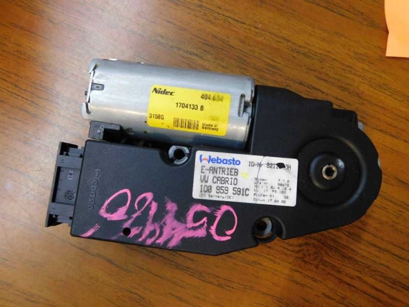 Engine ECM Electronic Control Module 2.0L Fits 08 EOS 401147