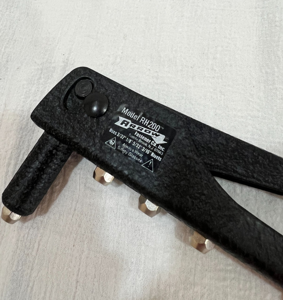 Arrow E-Z Pull Professional Riveter Rivet Tool Heavy Duty Model RH200