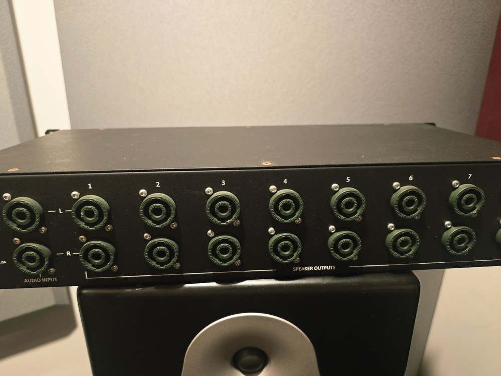 DMC SPEAKER SElector DMC+ Speaker System