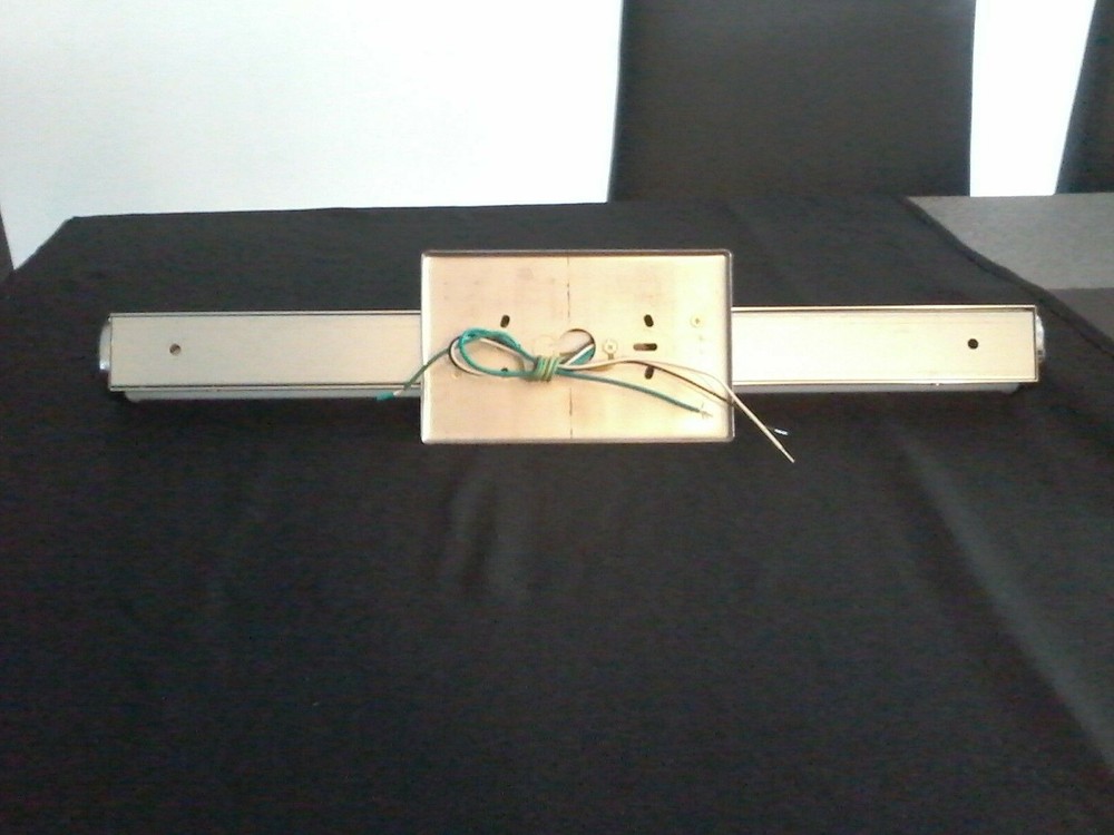 Lithonia FMVCCL LED Vanity Light