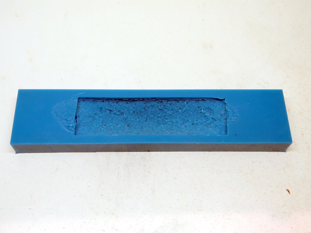 HO Silicone Rubber Mold for 32' Hopper Coal Load