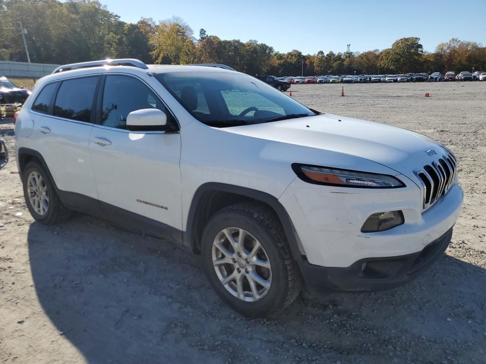 CHEROKEE 2014 Glove Box 4898131