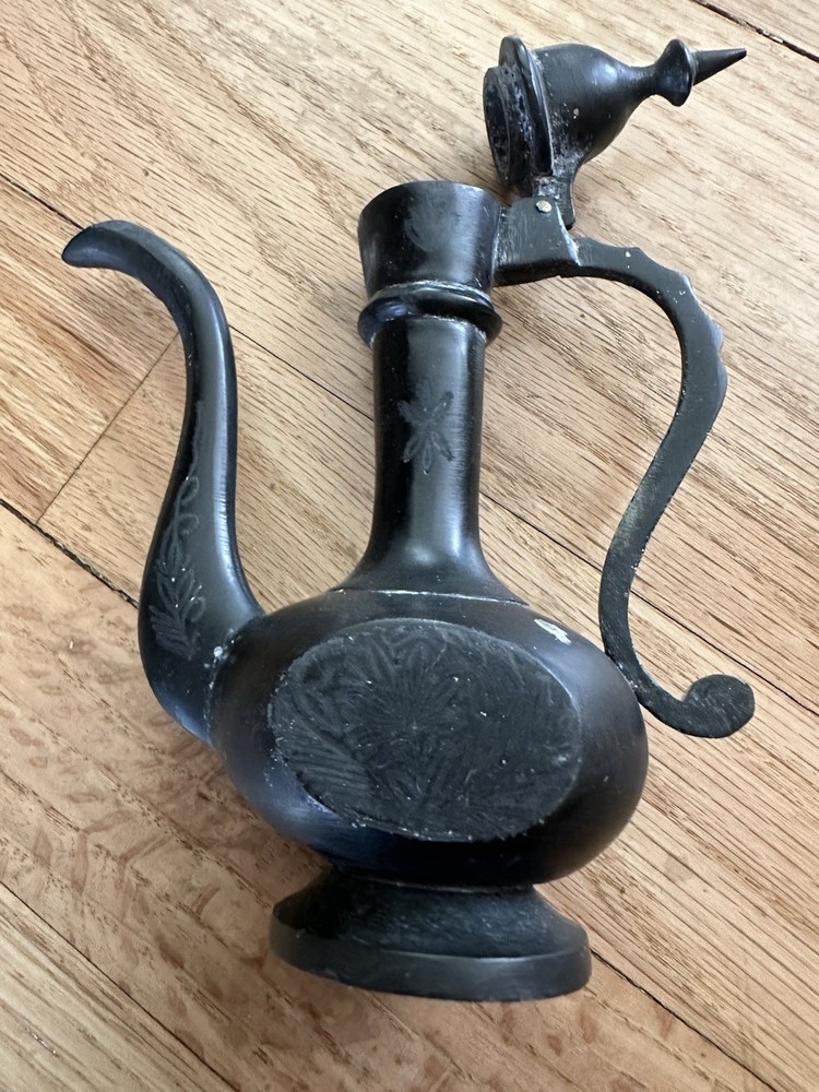 vintage mini Dallah set