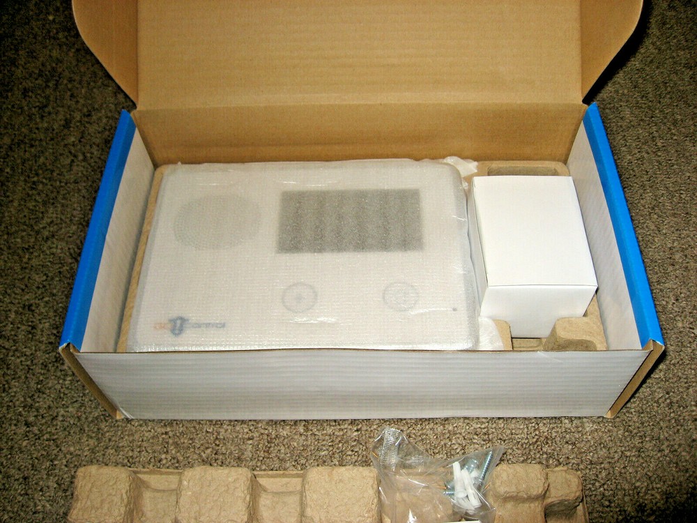 New 2GIG-CNTRL2-345 2GIG home security Control Panel