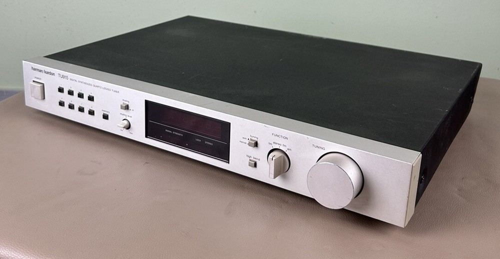 HARMAN KARDON TU915 STEREO TUNER