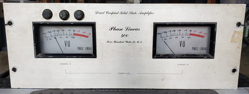 Phase Linear 400 amplifier