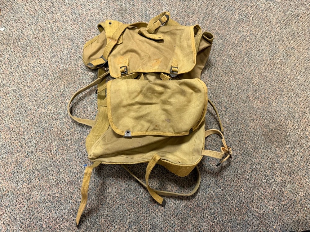 WWII US USMC MARINE M1941 "782" UPPER & LOWER FIELD EQUIPMENT PACK & SUSPENDERS