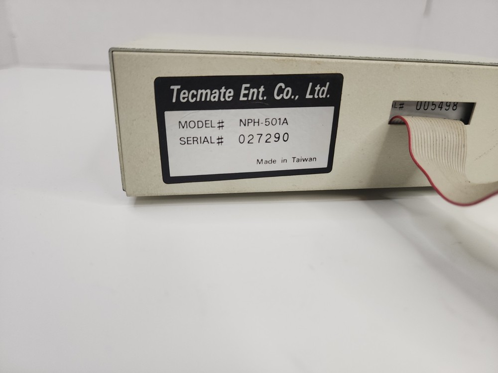 Vintage Apple IIe A2S2064 Computer w/ 2 Disk Drives Powers On