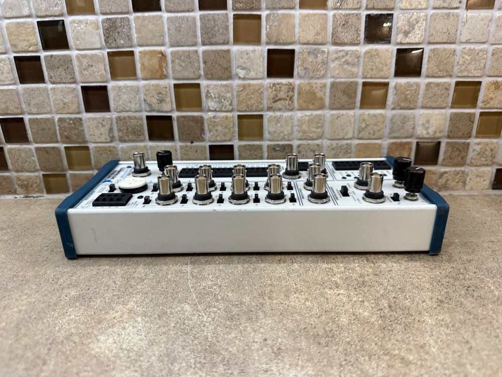 National Instruments BNC-2120 Shielded Connector Block