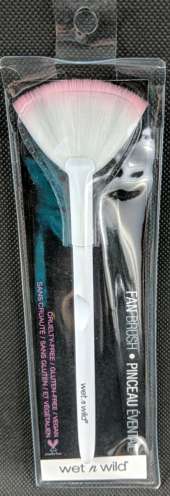 WET N WILD Fan Brush New
