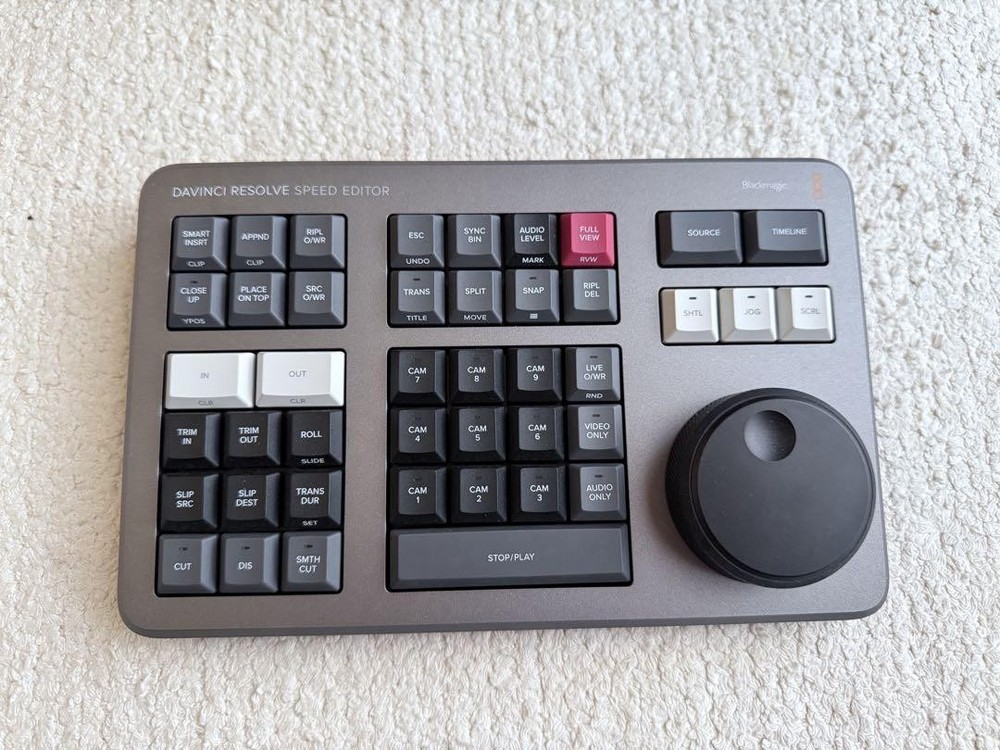 DaVinci Resolve Speed ​​Editor dedicated controller