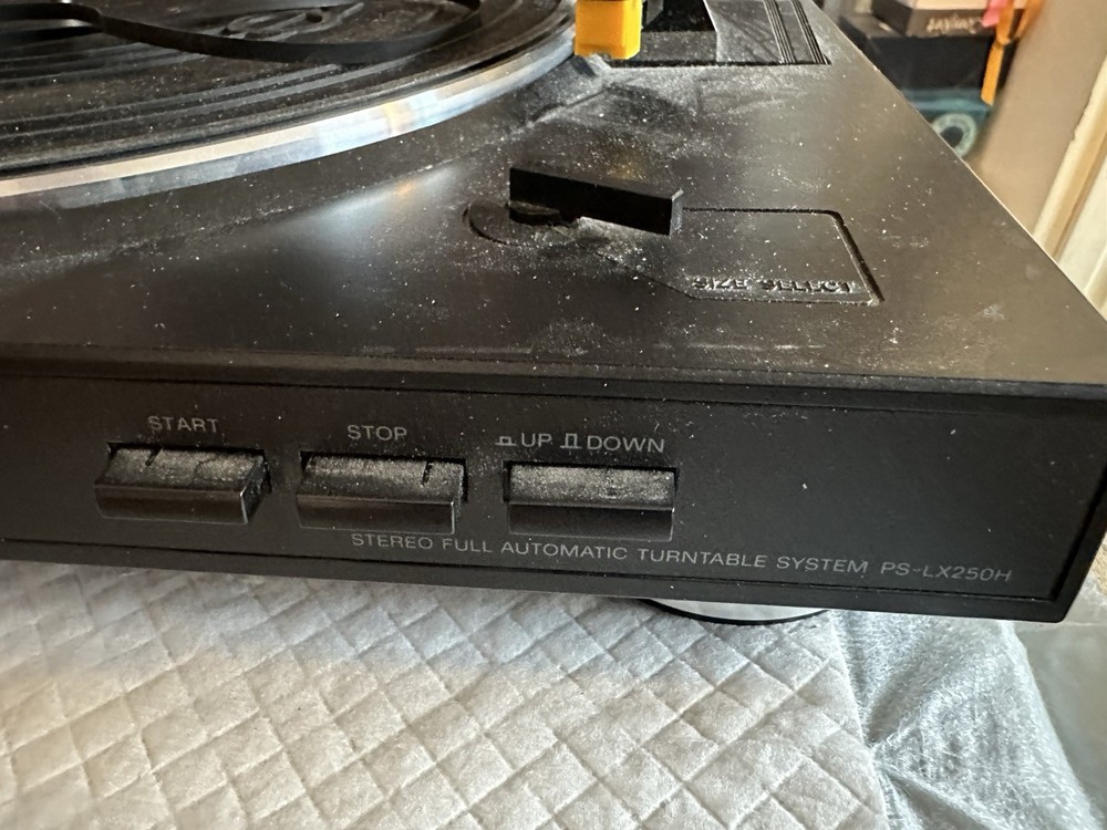 Sony Stereo Turntable System Model PS-LX250H