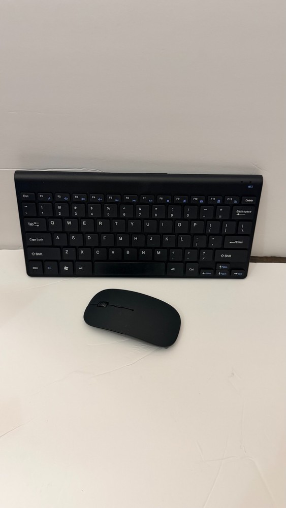 NEW Wireless Mini Ultra thin Keyboard & Mouse Black